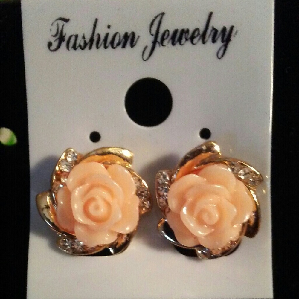 Rose earrings